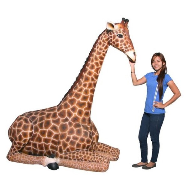 Dakarai Grande Sitting Giraffe Statue